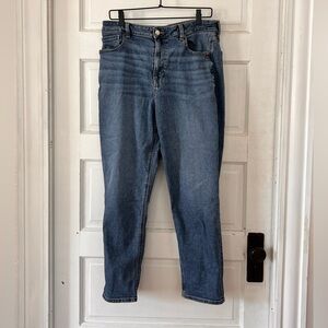 American Eagle | Mom Jean